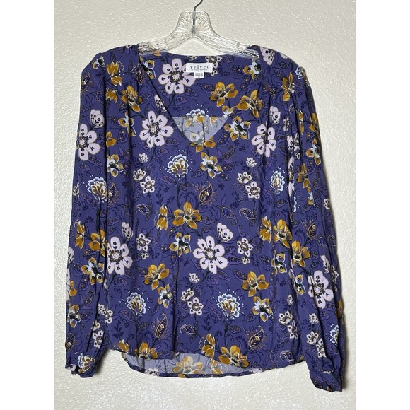 Velvet by Graham & Spencer Tops - Velvet By Graham & Spencer Sz M Long Sleeve Purple Floral Top Button Sleeves